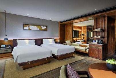 SHGHE- InterContinental-Twin-Bed-Superior Room -Garnet 洲际高级双床房石榴石主题