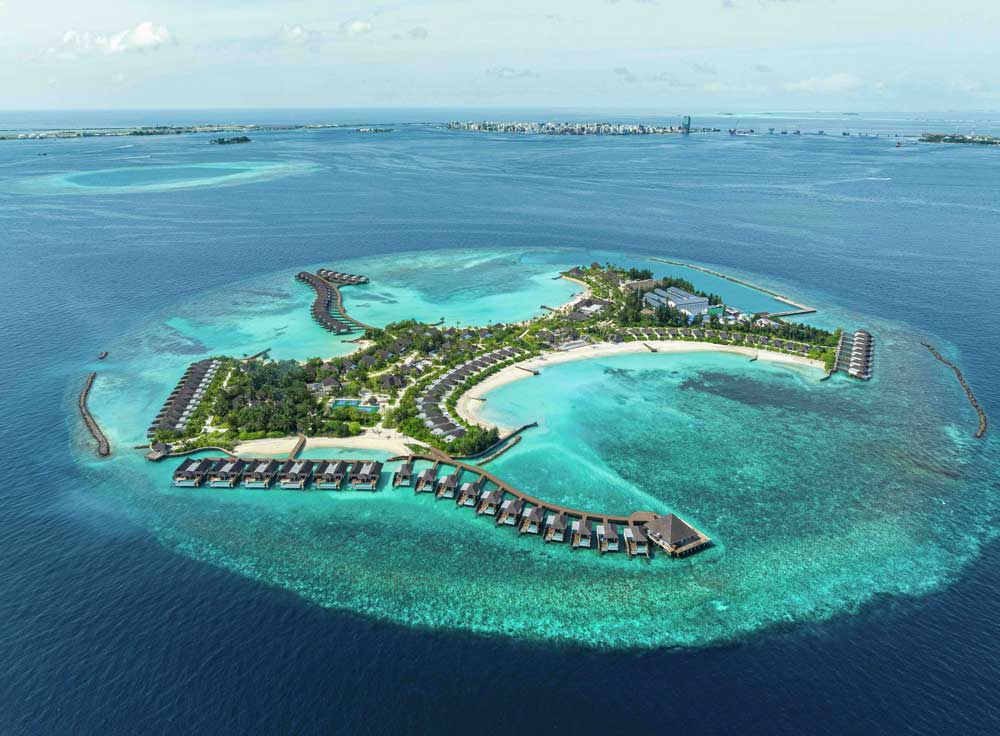 dusitd2-feydhoo-maldives-Island-areal-exterior-overview