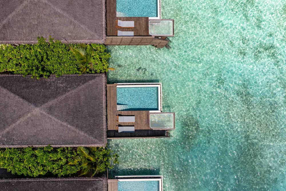 dusitd2-feydhoo-maldives-accommodation-waterfront-pool-villa