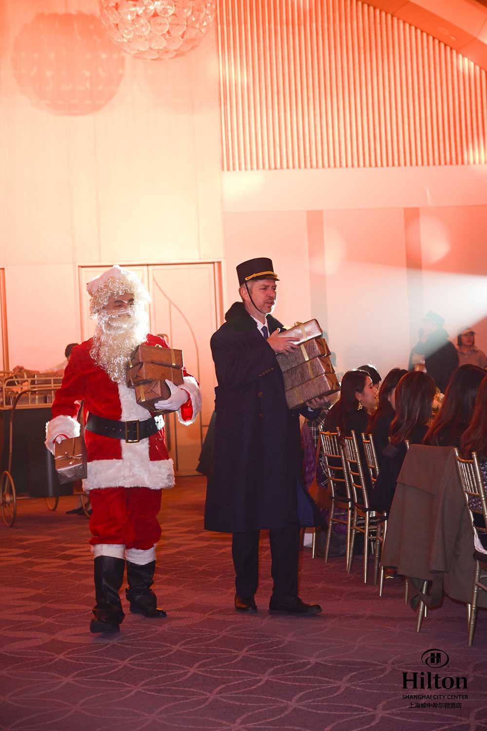 圣诞老人&列车员