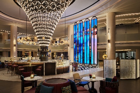 S:\Sales-Marcom\SHAHR\2026 Hotel Photo\2026酒店官方照片（万豪集团官方摄影师拍摄）\Small JPG\R Bar 逸庭（Lobby 大堂吧）\Lobby _ Atrium 3.jpg